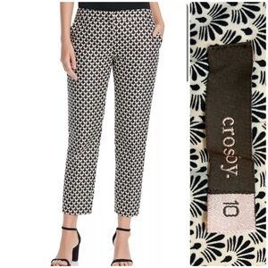 Crosby Monochrome Patterned Pull On Cropped Pleated Pants. Pockets. Stretch.